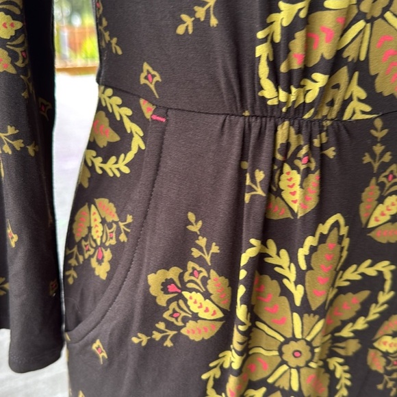 White Stuff | Tallie Eco Vero Jersey Dress - Picture 11 of 14